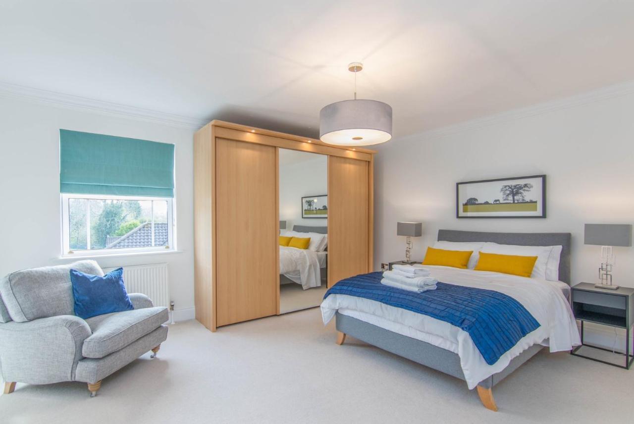 Jubilee Mansions 5* Retreat Apartment Peterborough Bagian luar foto